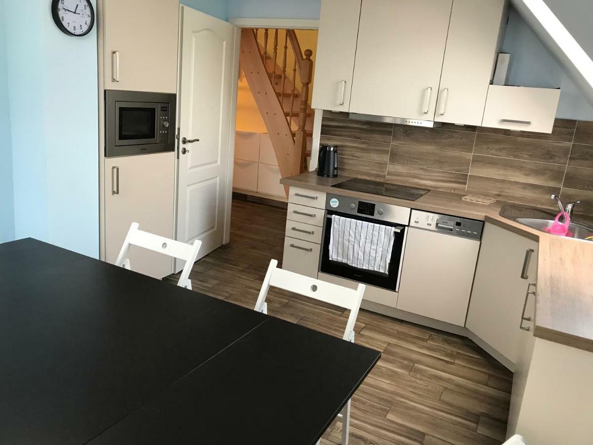 Ferienwohnung Am Uniklinik Lübeck Exteriör bild